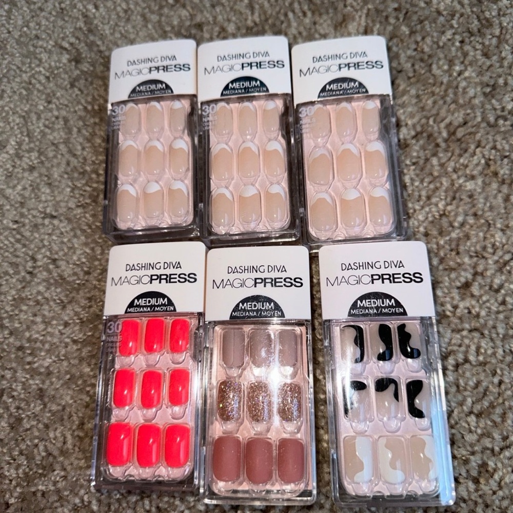 NEW Dashing Diva Nails - Medium Length